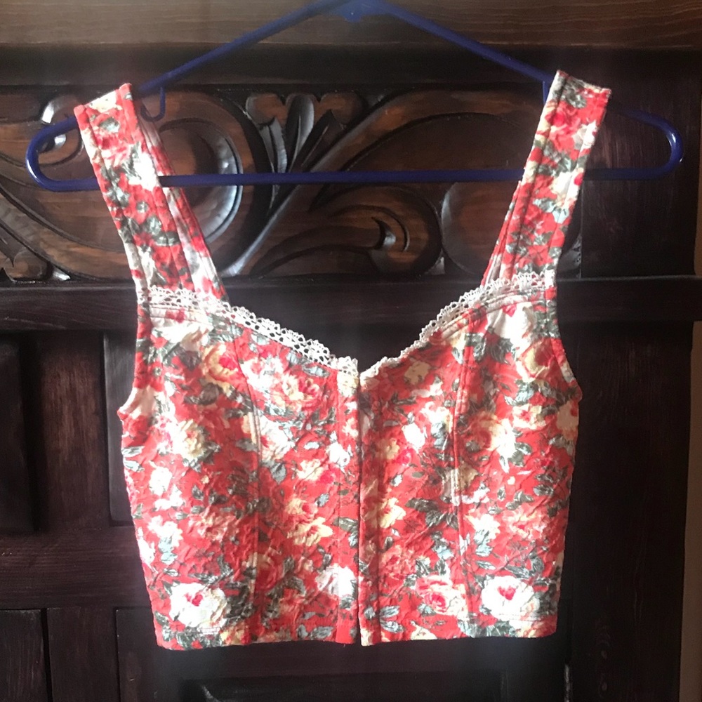 Crop top